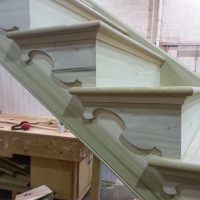 Cut string flight set up in the workshop Cut string flight set up in the workshop