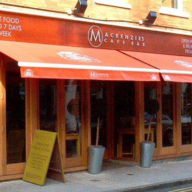 Hardwood bi-fold doors for commercial use Hardwood bi-fold doors for commercial use